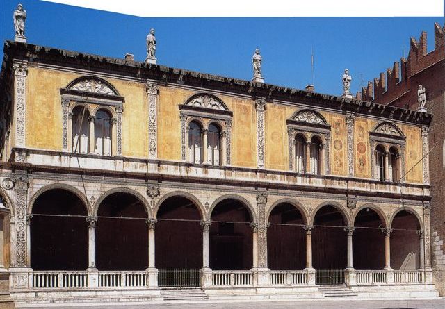 Palazzo della loggia - consiglio